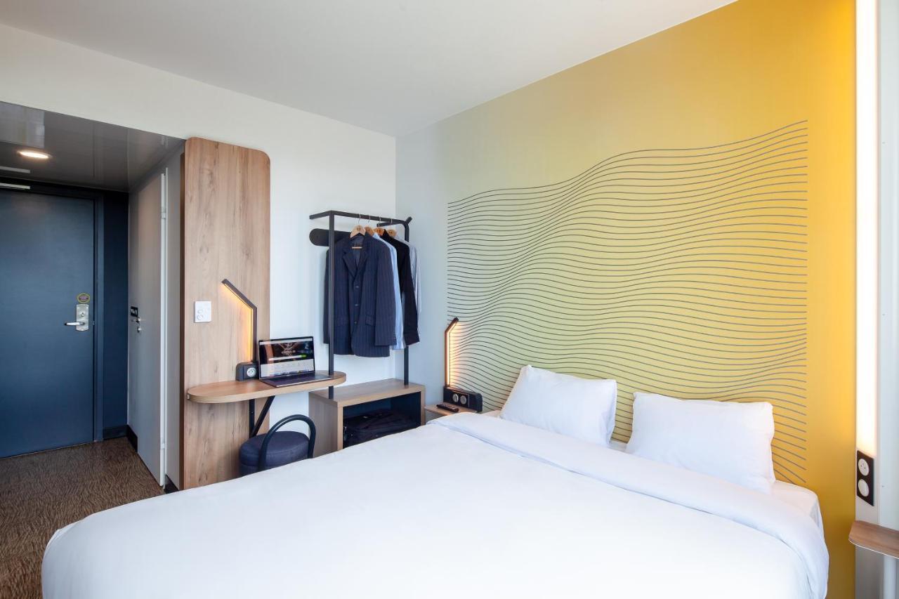 B&B Hotel Massy Gare Tgv Esterno foto